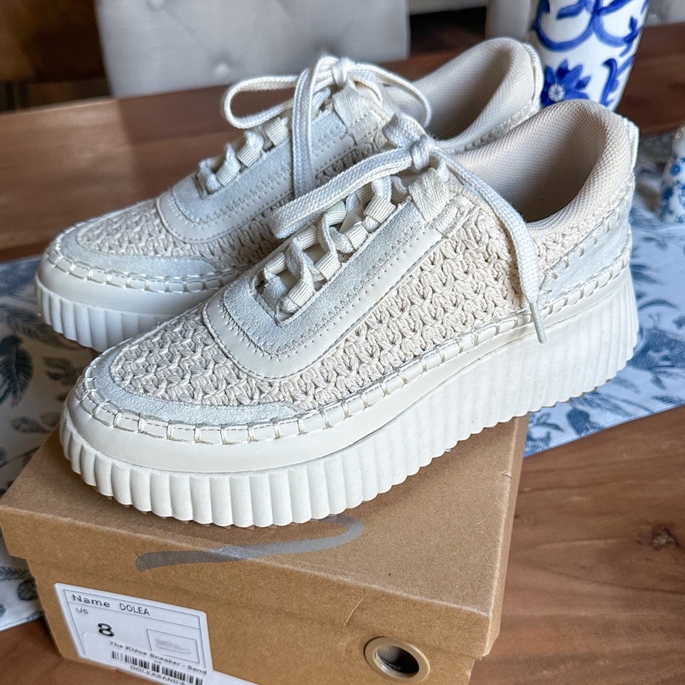 Mi.iM Dolea sneakers size 8